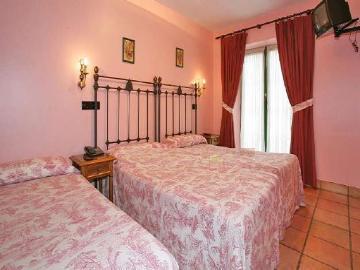 Hotel Villa De Cabrales Arenas De Cabrales Exteriör bild